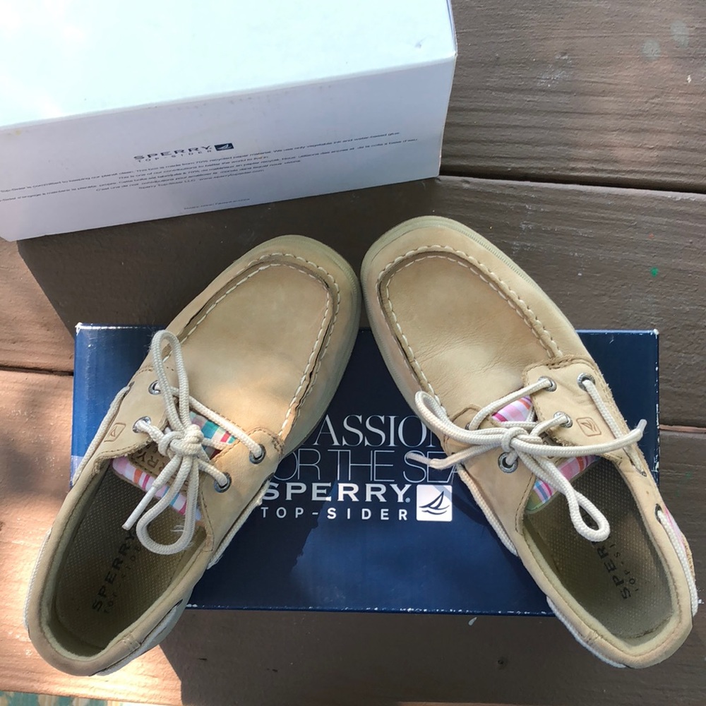 Sperry Top-sider Intrepid girls size 2 shoes prep school style